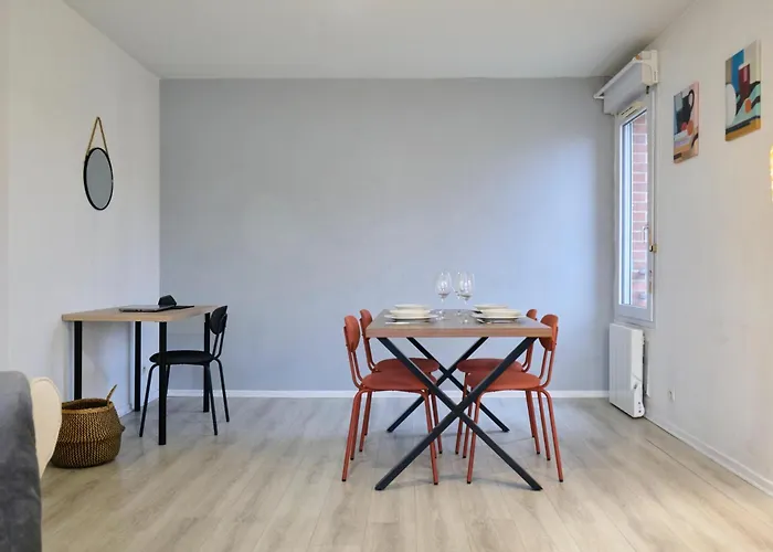 Apartment Elegant Avec Balcon Prive A